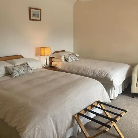 Islandview House Bed & Breakfast 3*